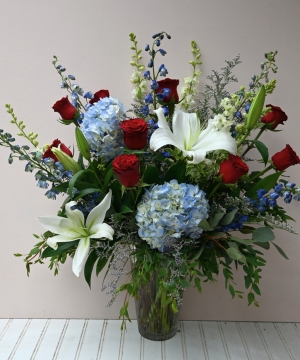 patriotic sympathy floral arrangement
